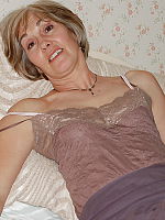 Photo 1, Hot wife showing