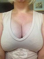 Photo 9, Big titted mamma